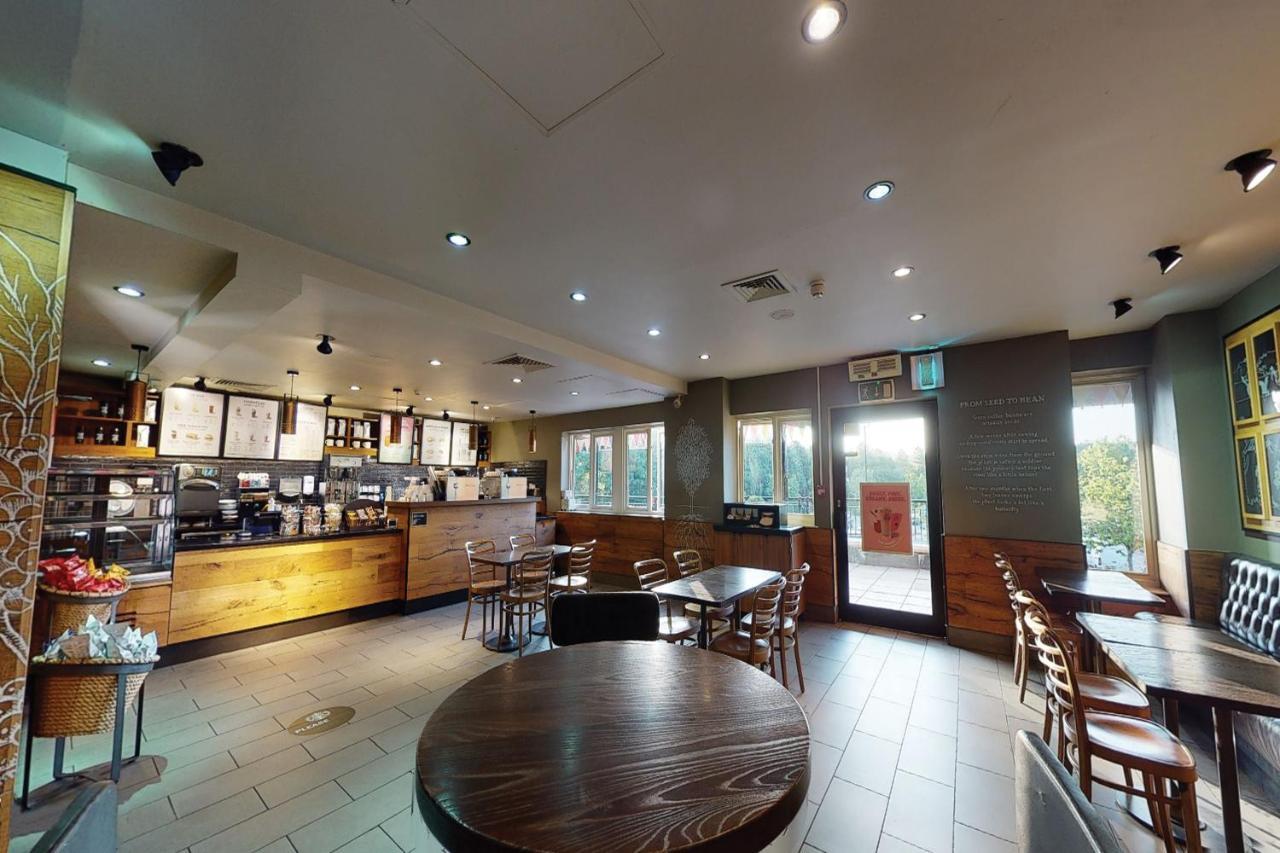 Village Hotel Manchester Bury Bury  Extérieur photo