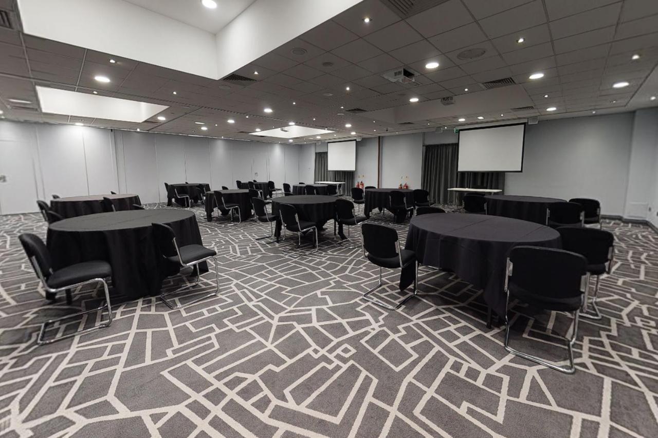 Village Hotel Manchester Bury Bury  Extérieur photo