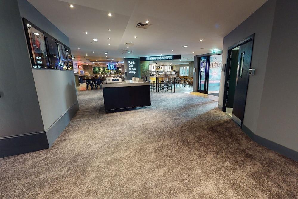 Village Hotel Manchester Bury Bury  Extérieur photo