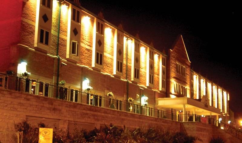 Village Hotel Manchester Bury Bury  Extérieur photo